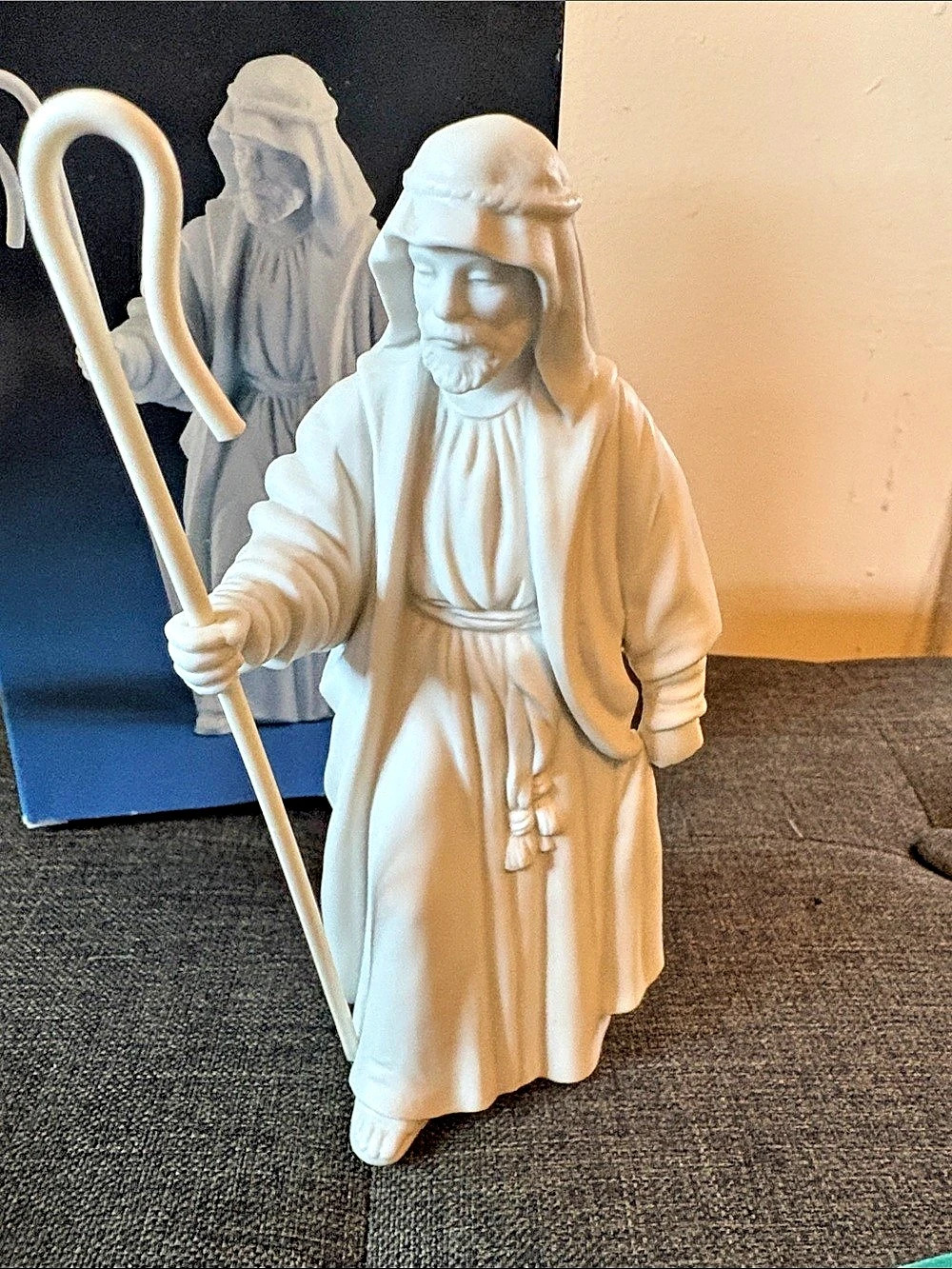 Avon The Shepherd Porcelain Figurine Nativity Decor